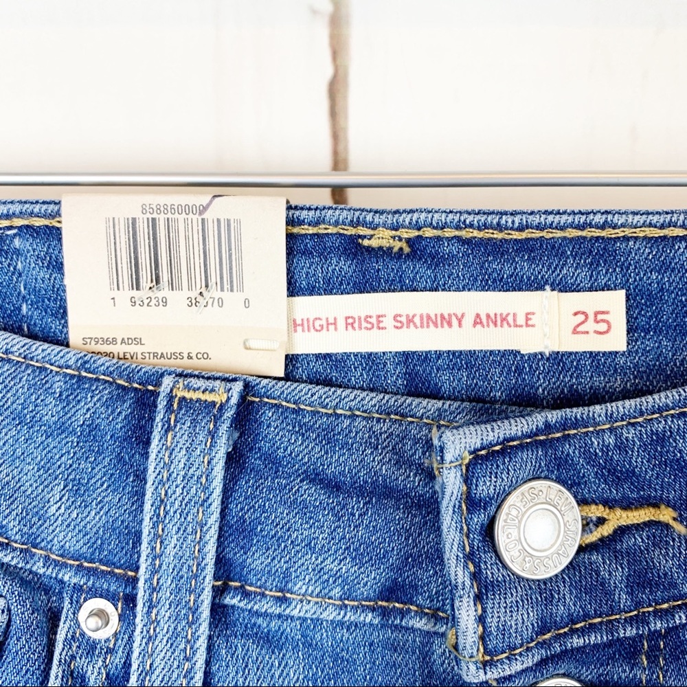 Levi’s 721 High Rise Skinny Ankle Jeans - Picture 7 of 8